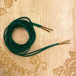 💚 Reproduction Antique Emerald Green Waxed Pair of Shoelaces Gold Tips